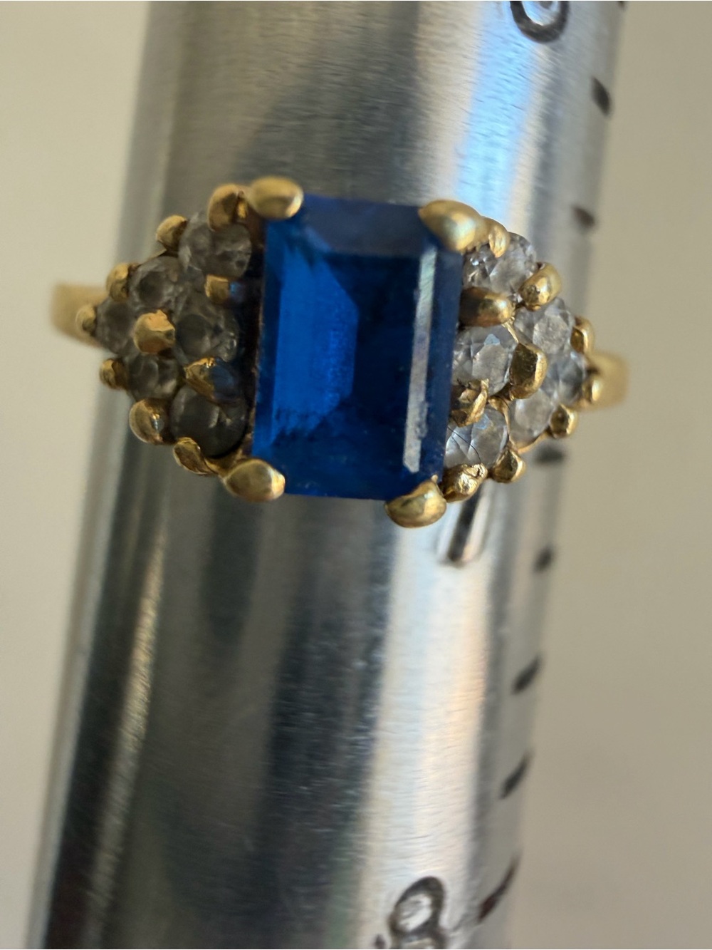 Vintage 14k gold blue sapphire ring with diamond accents